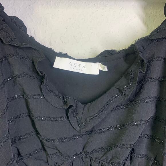 ASTR The Label Blouse L Peasant Style Elastic Waist Peplum Black Shimmer Thread - Picture 3 of 13